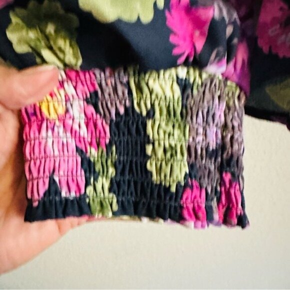 Passport Floral Women's Top - Multicolor Long Sleeve Size Medium - Picture 4 of 8